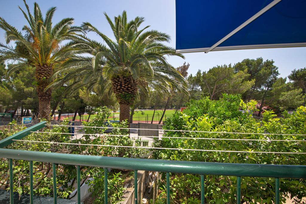 Apartment Afrika Makarska Bagian luar foto